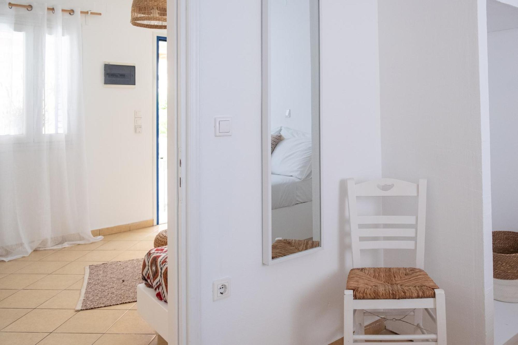 Aloni Ios Apartment Mylopotas Bagian luar foto